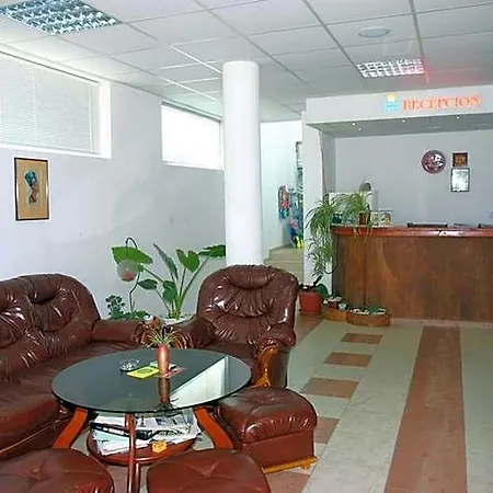 فندق Harmony Family نيسيبار